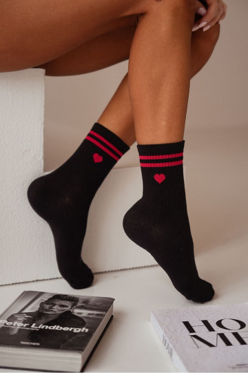 Calze da donna in lino con cuori e strisce color nero