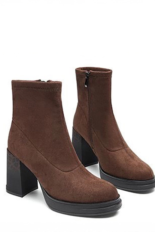 Stivaletti marroni con tacco e stampa...