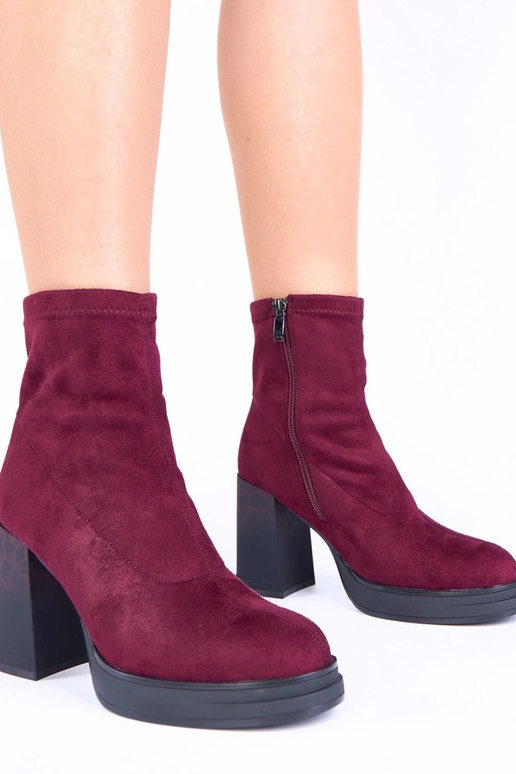 Stivaletti viola con tacco e stampa...