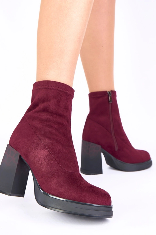 Stivaletti viola con tacco e stampa...