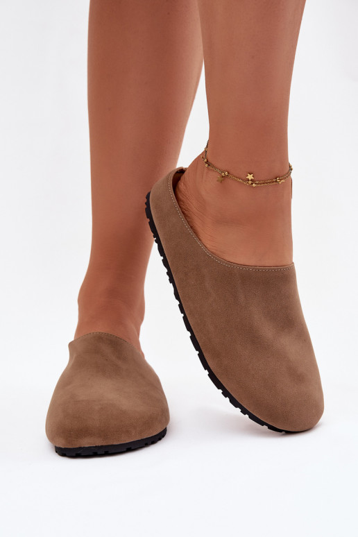 Pantofole Femminilein ecopelle scamosciatau colore kaki Kalvess