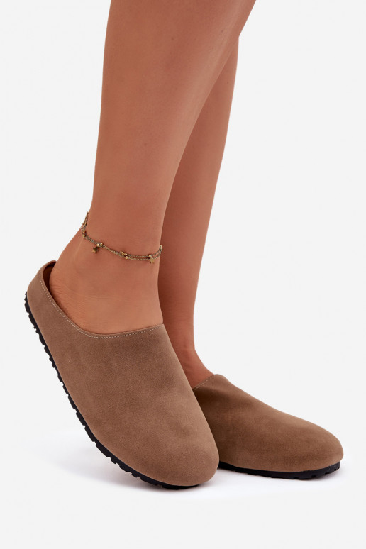 Pantofole Femminilein ecopelle scamosciatau colore kaki Kalvess