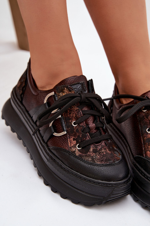 Pelle Scarpe modello sneakers Femminile con una piattaforma Deveciejka 06562-25 CzekoladoAe