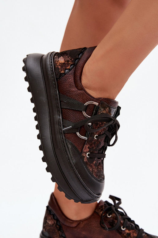 Pelle Scarpe modello sneakers Femminile con una piattaforma Deveciejka 06562-25 CzekoladoAe