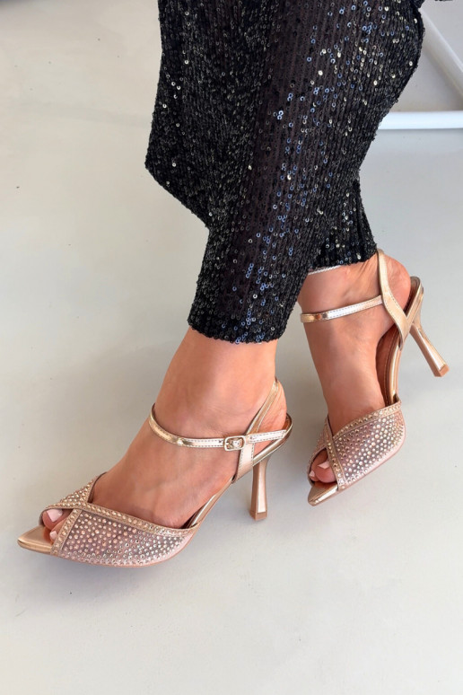 Sandali da donna con tacchi sottili Con decorazione Szampańskie Peloria