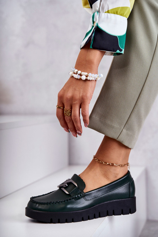 con effetto vernice scarpe Mocassini con una piattaforma colore verde Kjersti