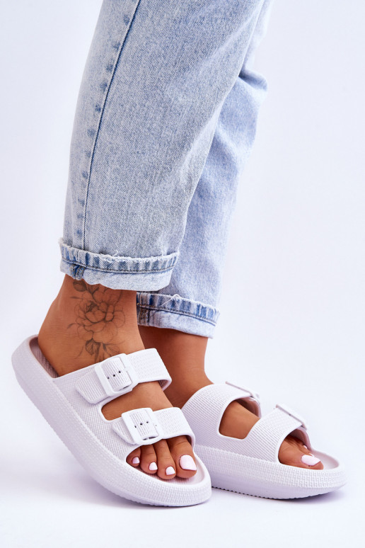 Ciabatte da donna con schiuma con strisce Colore bianco Sharmen