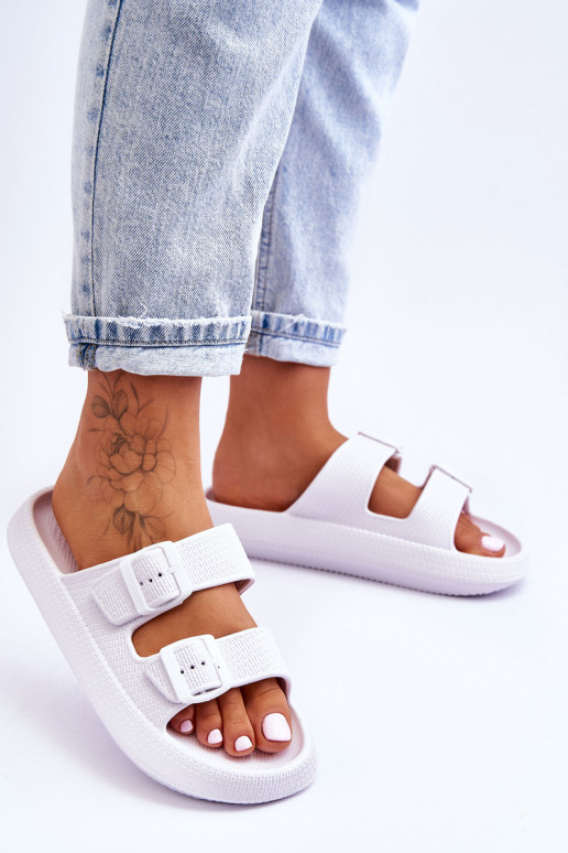 Ciabatte da donna con schiuma con strisce Colore bianco Sharmen