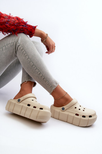 Pantofole leggere Pantofole da donna con una piattaforma beige Itubia 2