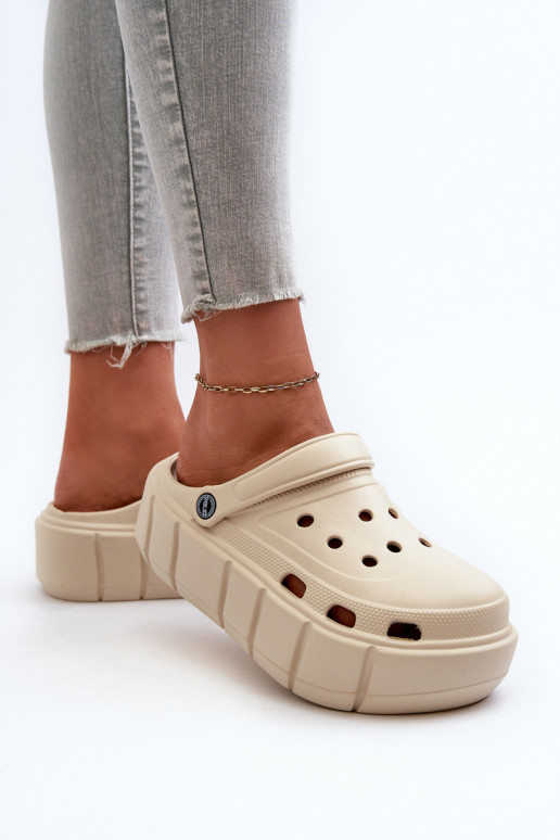 Pantofole leggere Pantofole da donna con una piattaforma beige Itubia