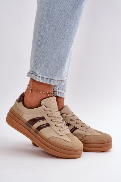 Scarpe modello sneakers Femminile con una piattaforma colore marrone Nesonice