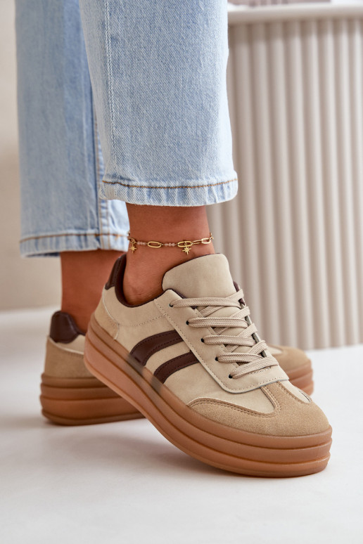 Scarpe modello sneakers Femminile con una piattaforma colore marrone Nesonice