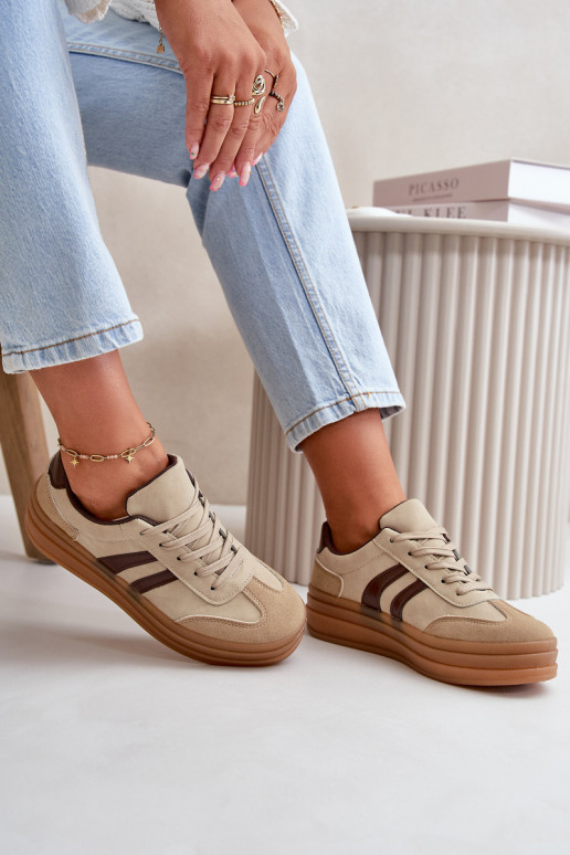 Scarpe modello sneakers Femminile con una piattaforma colore marrone Nesonice