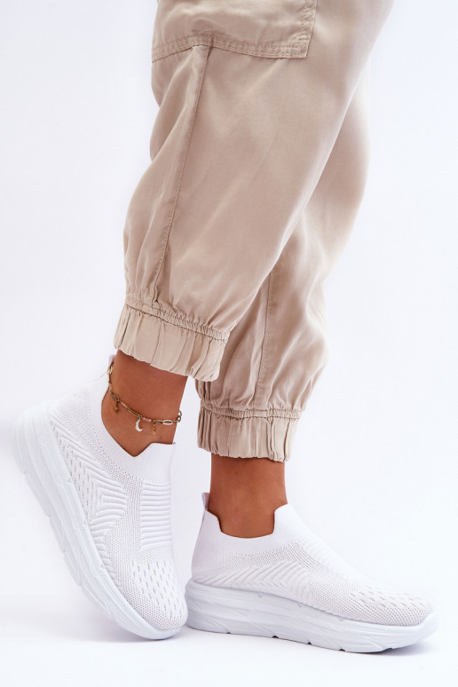 Femminile Un modello convincente scarpe da ginnastica Colore bianco Ferive