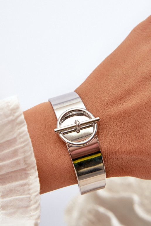 Un braccialetto Femminile con ornamenti Stal NierdzeAna color argento