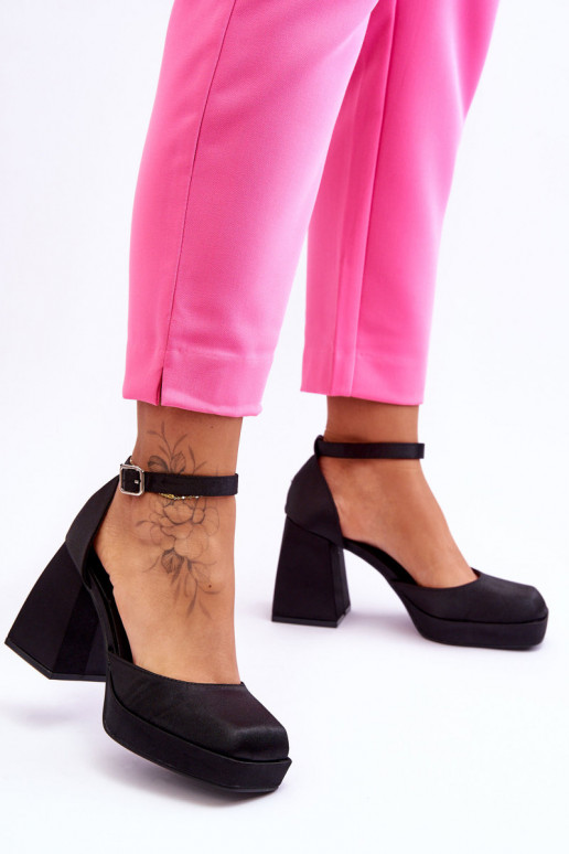 Alla moda Scarpe Su tacchi enormi colore nero Sandia