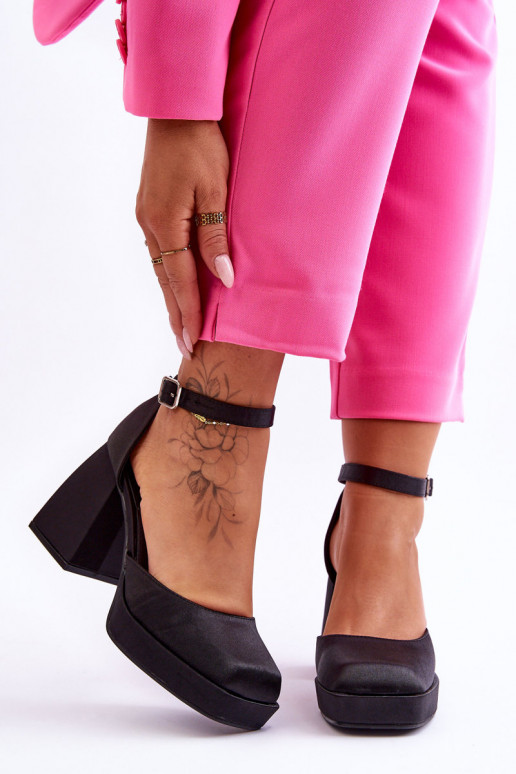 Alla moda Scarpe Su tacchi enormi colore nero Sandia