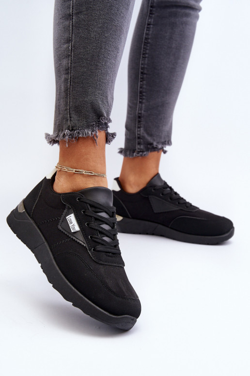 scarpe da ginnastica Scarpe modello sneakers Femminile colore nero Vovella