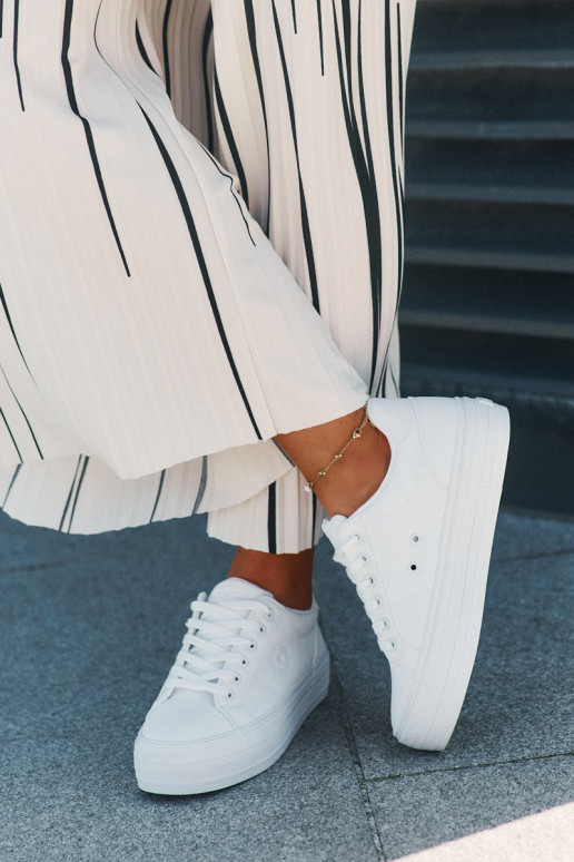 Eko Pelle Scarpe per il tempo libero con una piattaforma Big Star RR274298 Colore bianco