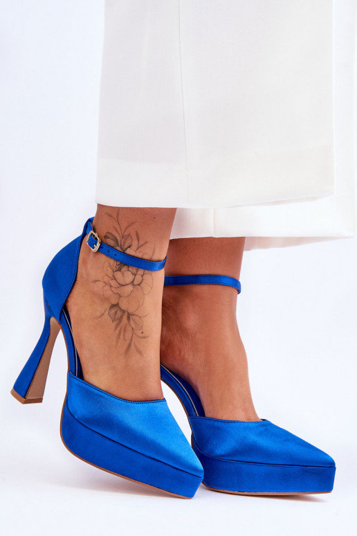 Alla moda Scarpe Su un perno più largo colore blu Devedness