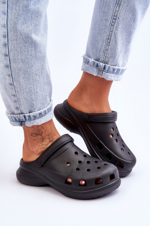 Pantofole in schiuma Crocs con suole massicce alla moda colore nero Katniss