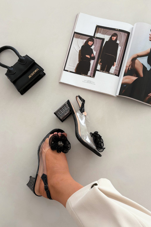 sandali con i tacchi con ornamenti D&A MR52-238 colore nero