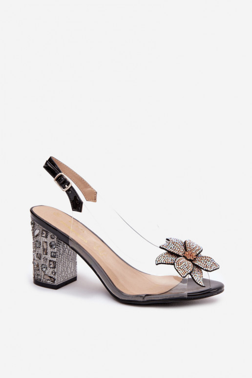 Guardare attraverso sandali con i tacchi con ornamenti D&A MR38-321 colore nero