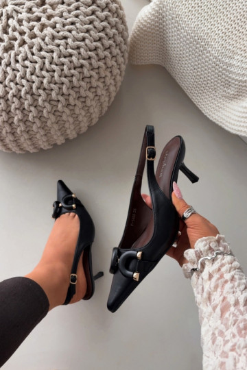 Sandali da donna con tacco sottile e dettagli eleganti, color nero Brienne