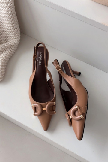 Sandali da donna con tacco sottile e dettagli eleganti, color marrone Brienne 2