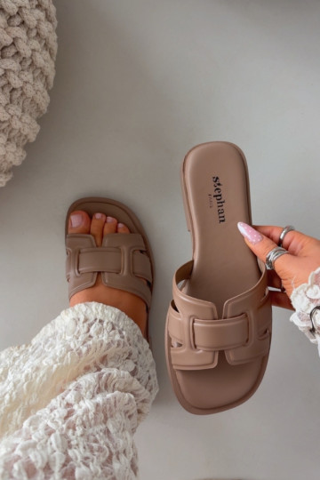 Ciabatte da donna color sabbia con tacco largo "Lorania"