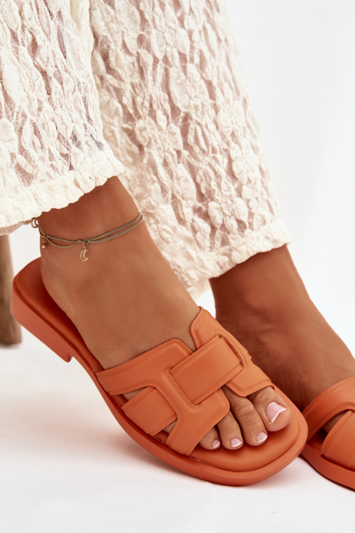 Pantofole da donna con tacchi larghi colore arancione Lorania