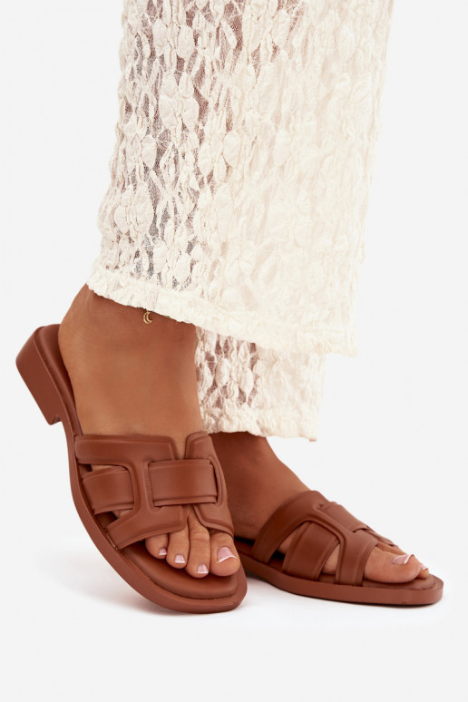 Pantofole da donna con tacchi larghi colore marrone Lorania