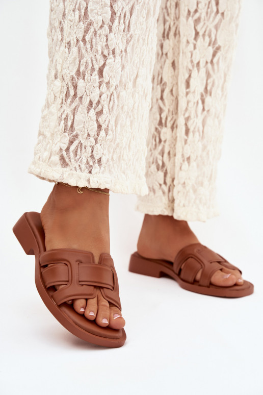 Pantofole da donna con tacchi larghi colore marrone Lorania