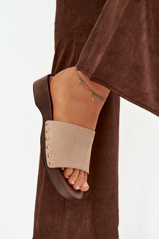 Pantofole da donna Ze colore doratomi Borchie beige Ferinna