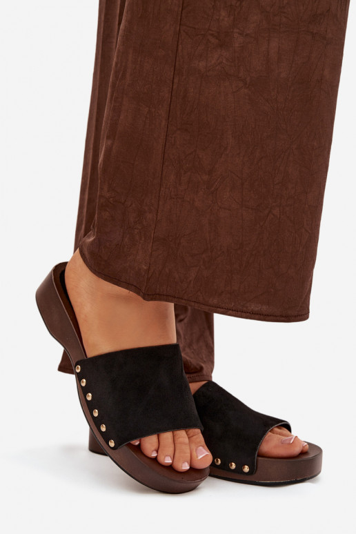 Pantofole da donna Ze colore doratomi Borchie colore nero Ferinna