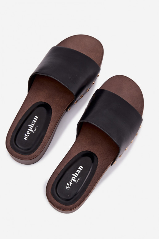 Pantofole da donna Ze colore doratomi Borchie colore nero Terissa