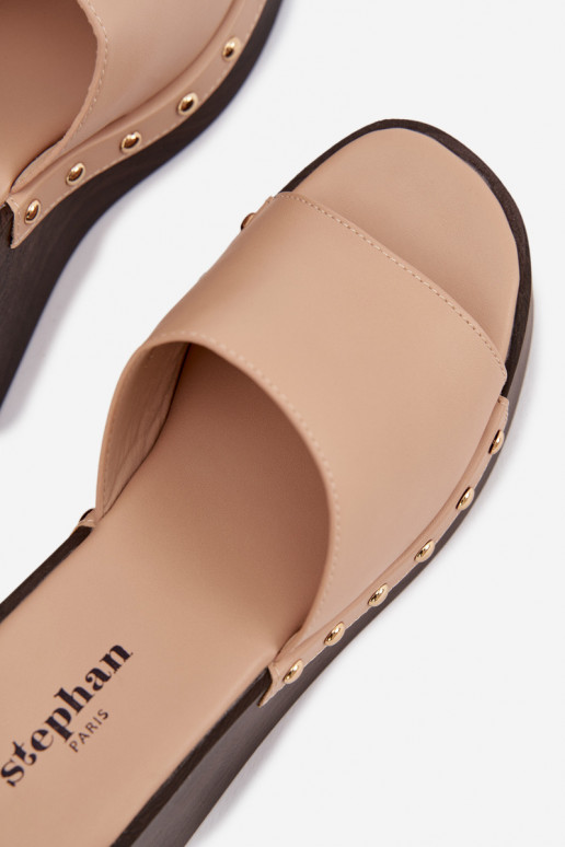 Pantofole da donna Su un cuneo Ze colore doratomi Borchie beige Arionne