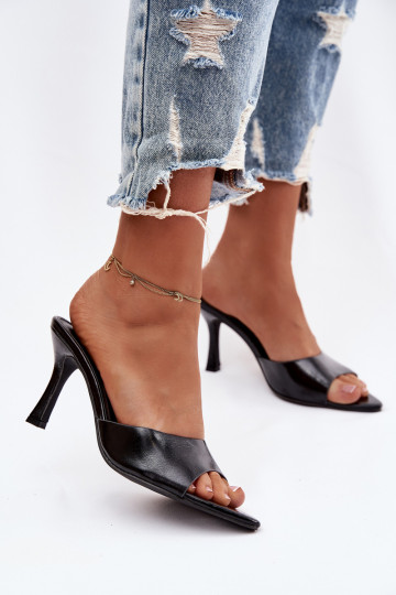 Pantofole da donna nere verniciate con tacco Lirissa 2