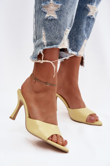 con effetto vernice Pantofole da donna con i tacchi colore giallo Lirissa 2