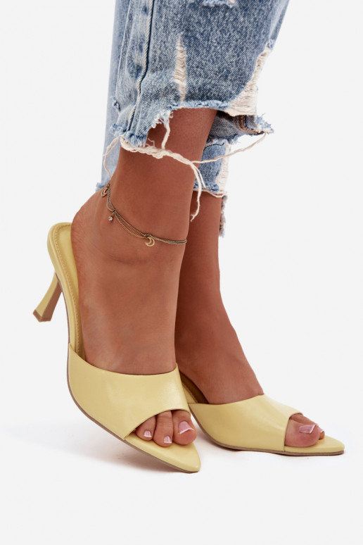 con effetto vernice Pantofole da donna con i tacchi colore giallo Lirissa