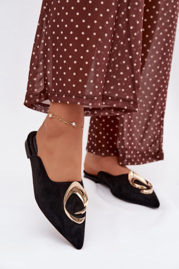 Pantofole da donna Mule Con decorazioni colore doratom Detalem colore nero Galvella 2