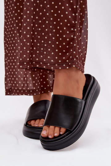 Pantofole da donna con una piattaforma colore nero Tanelisse 2