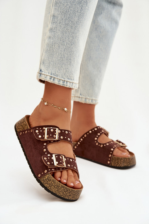 Pantofole da donna Ze colore doratomi con fibbiemi E borchie colore marrone Tervina