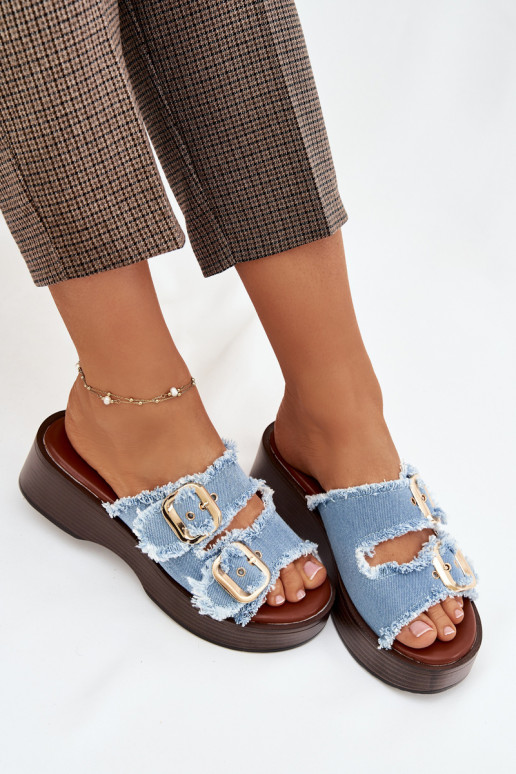 Pantofole da donna con una piattaforma Ze colore doratomi con fibbiemi colore blu Renelisse