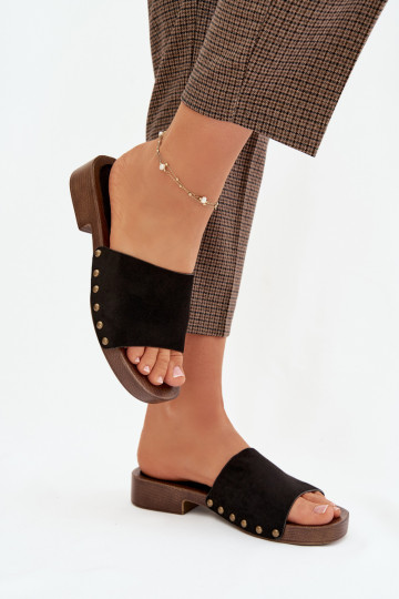 Infradito da donna con tacco largo color oro con borchie color nero 2