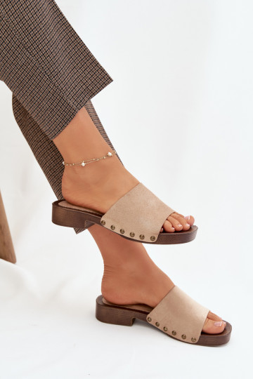 Pantofole da donna con tacchi larghi Ze colore doratomi Borchie beige Girella