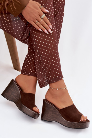 Ciabatte da donna con plateau "Ravelia" color cioccolato