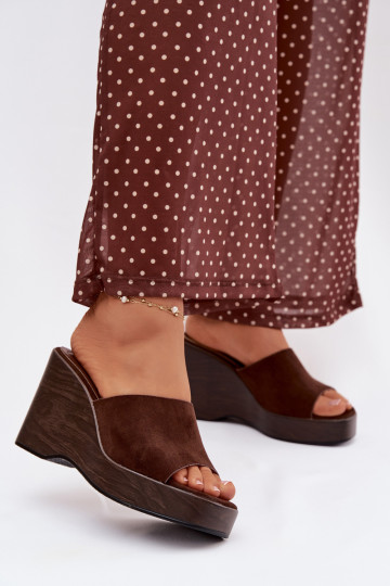 Ciabatte da donna con plateau "Ravelia" color cioccolato 2