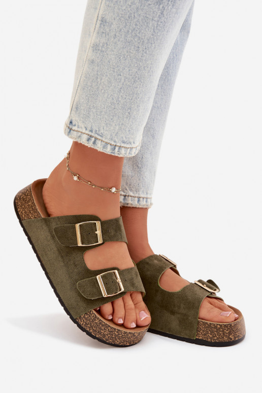 Pantofole da donna con una piattaforma Ze colore doratomi con fibbiemi colore verde Tovessa