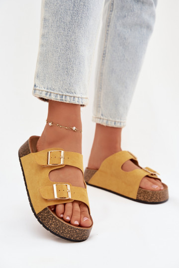 Ciabatte da donna con plateau e fibbie color oro "Tovessa" color giallo 2